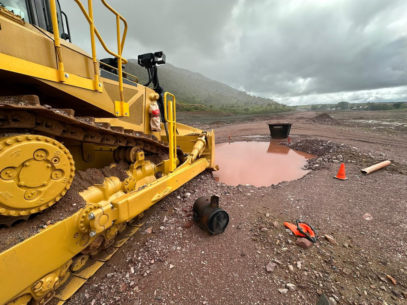 CAT dozer working on a wet WA mine pad